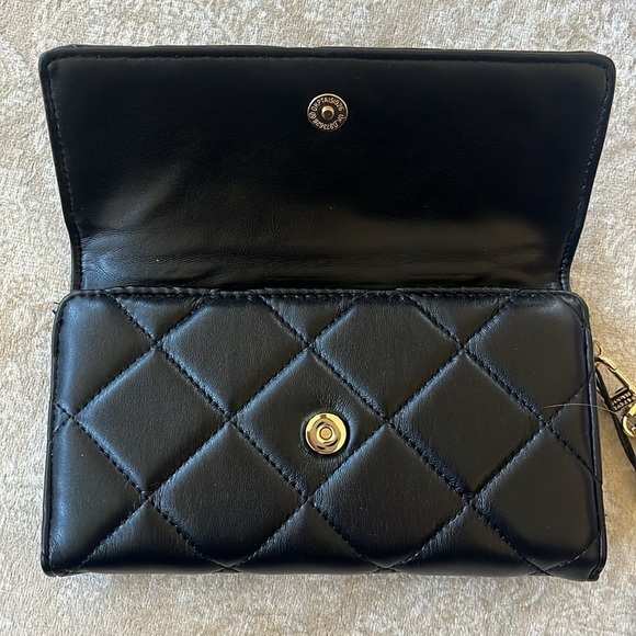 Brand New Steve Madden Chevron Quilted Trifold Wristlet Wallet Card Organizer - Picture 8 of 15